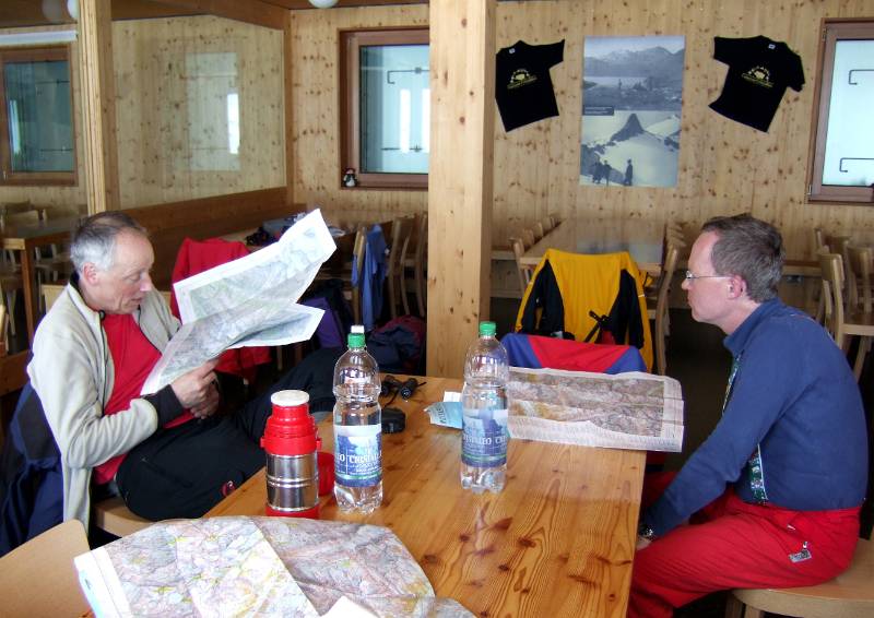 Pause in der Huette, dann geht's weiter auf Pizzo 2693