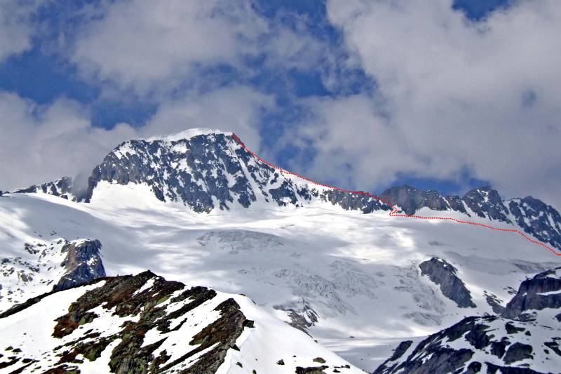 Galenstock und ein Teil der Route. Vorne ist Tiefengletscher