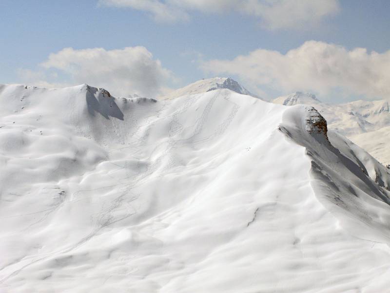 Jägglischhorn mit Tourenspuren