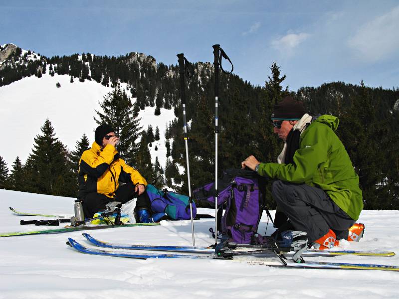 Pause bei Punkt 1444m am Fuss von Heitihubel