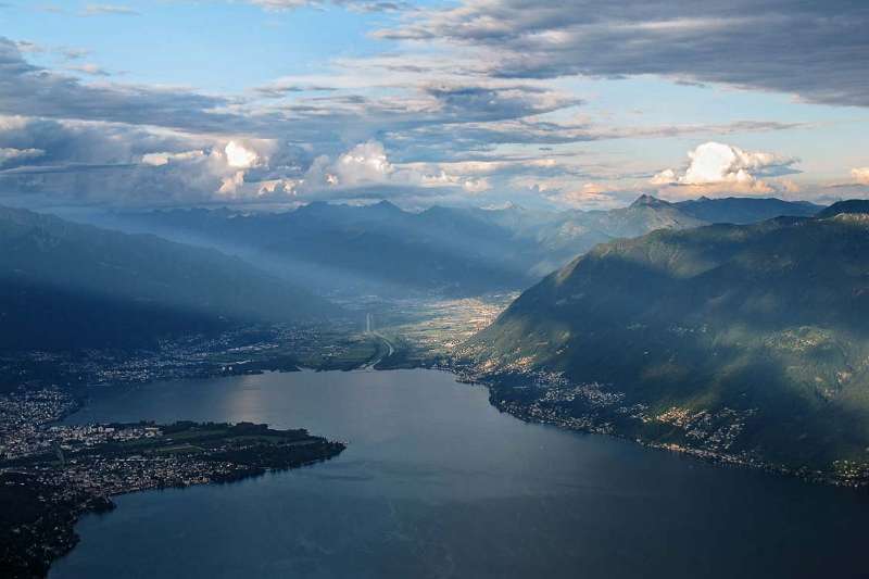 Blick am Abend von Hütte Richtung Locarno