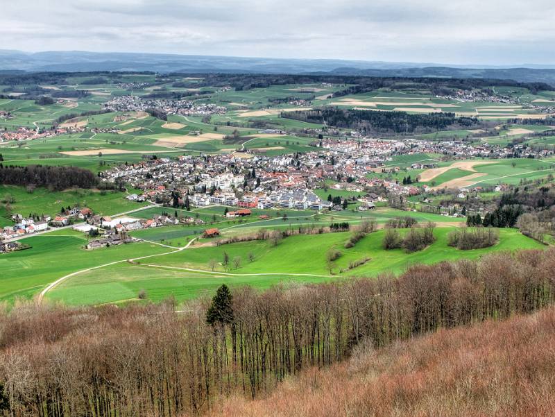 Ehrendingen von Lägern aus