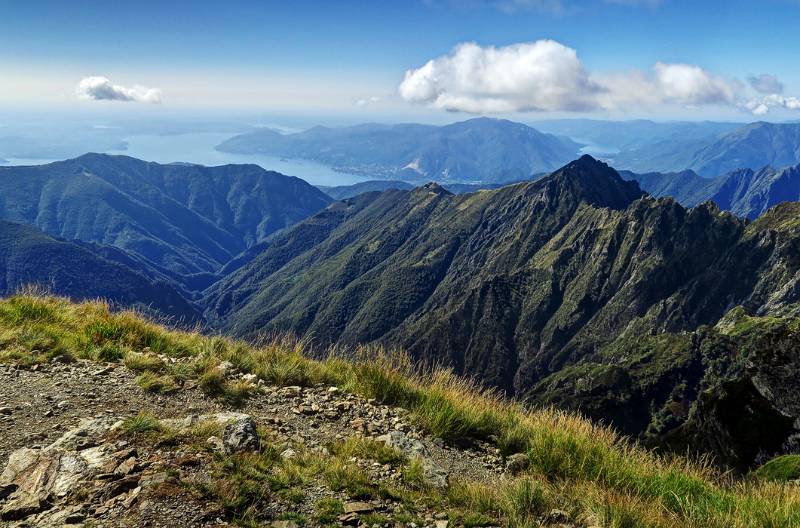 Lago Maggiore, Cima Sasso und weiter hinten Lago d'Orta