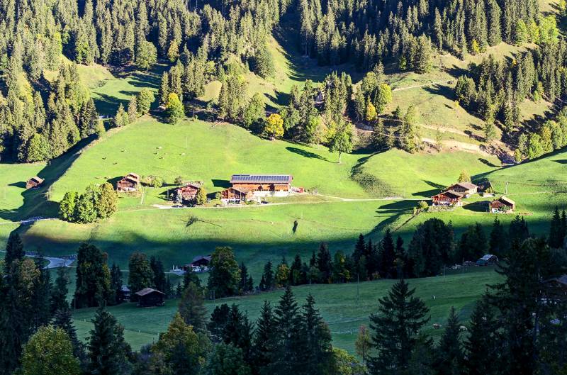 Die Südseite des Turbachtals ist bereits unter der Sonne