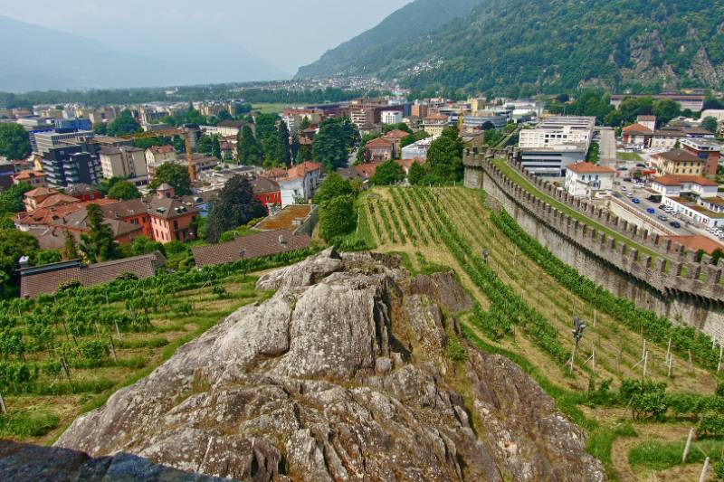 Die Felsen von Castel Grande