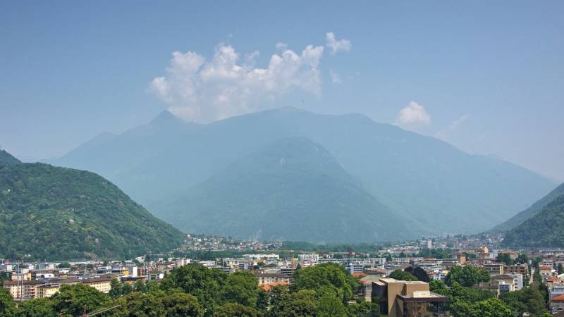 Pizzo di Claro in Dunst ist kaum zu sehen