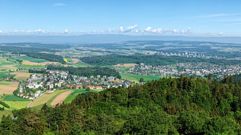 Interaktives Panorama vom Aussichtsturm Ulmizberg ► Zum interaktiven Panorama